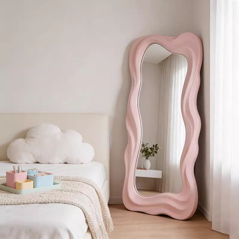 Cremefarbener Alien-Ganzkörper – Home Decor Minimalist Style Bewertung und Preis